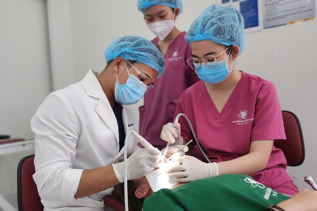 best dentist in hcmc
